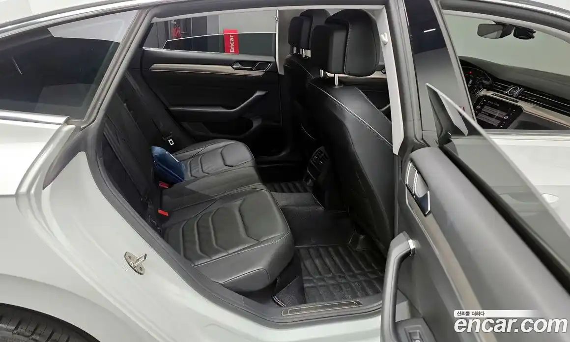 Volkswagen Arteon 2019 2.0 гидро в Москве № 1693289, фото 18