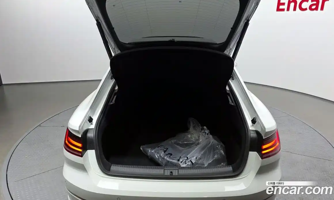 Volkswagen Arteon 2019 2.0 гидро в Москве № 1693289, фото 27