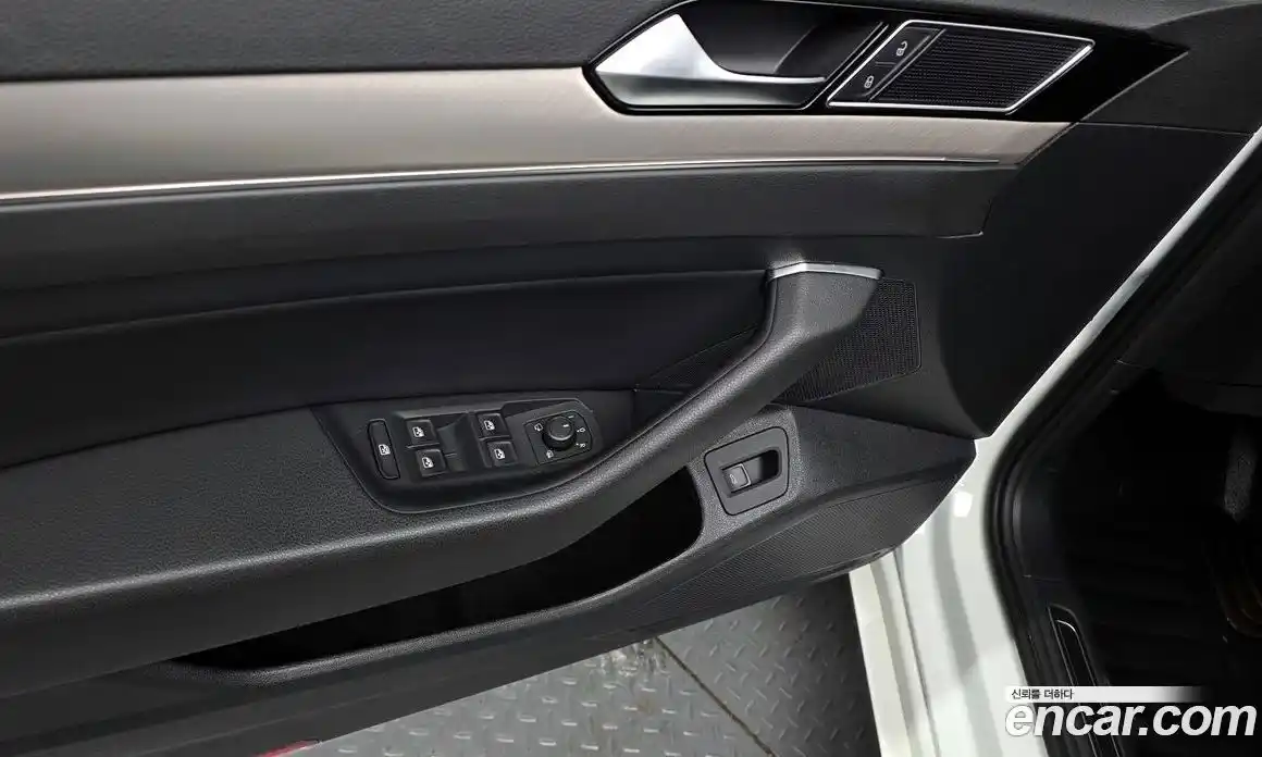 Volkswagen Arteon 2019 2.0 гидро в Москве № 1693289, фото 28