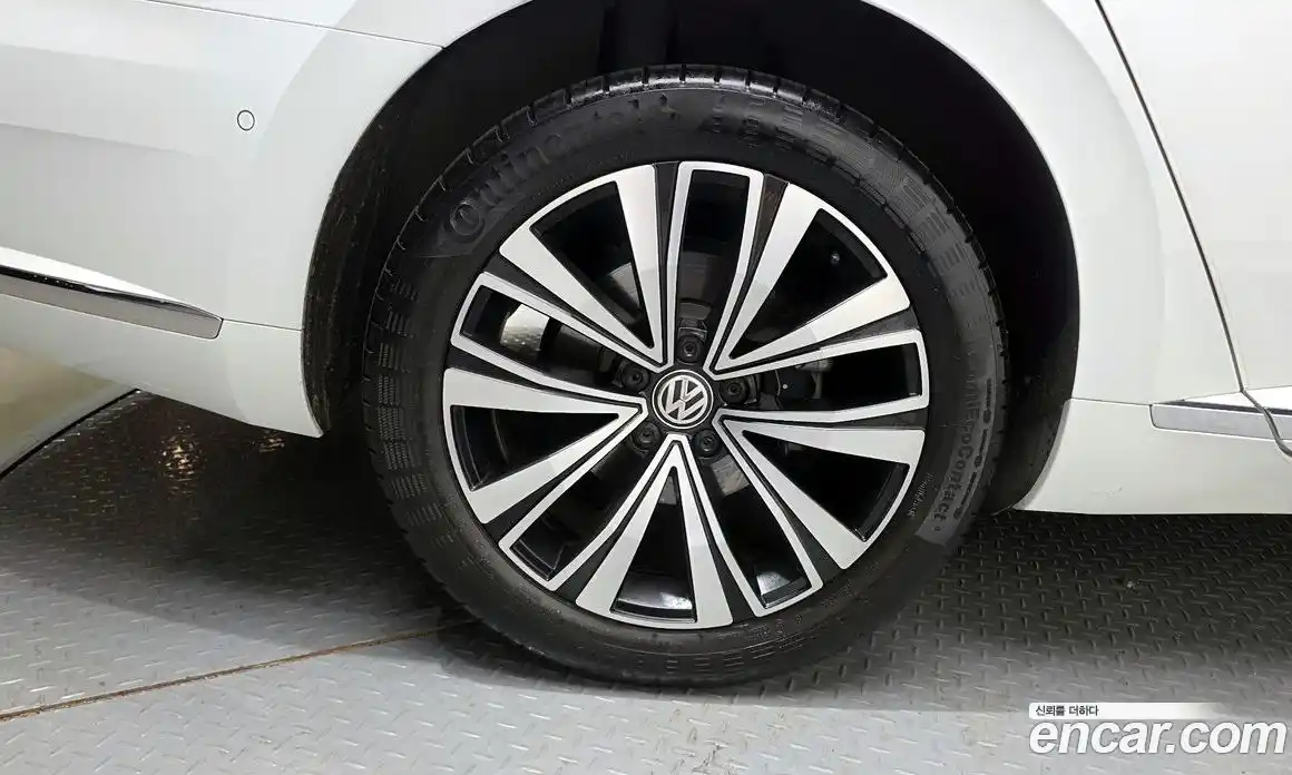 Volkswagen Arteon 2019 2.0 гидро в Москве № 1693289, фото 5