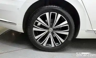Volkswagen Arteon 2019 2.0 гидро в Москве № 1693289, миниатюра 5