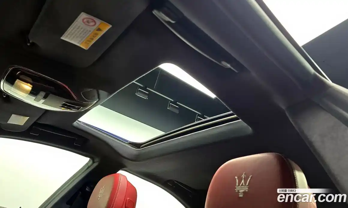 Maserati Ghibli 2019 3.0 гидро, фото 24