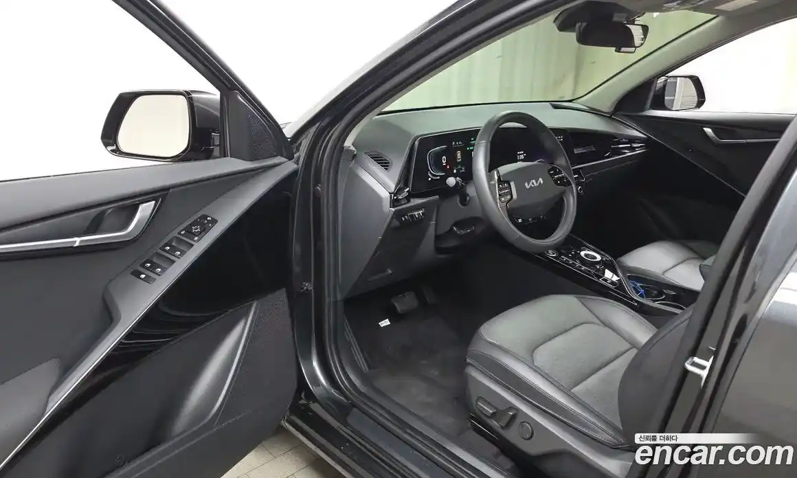 Kia Niro 2024 1.6 гидро в Москве № 1758538, фото 13