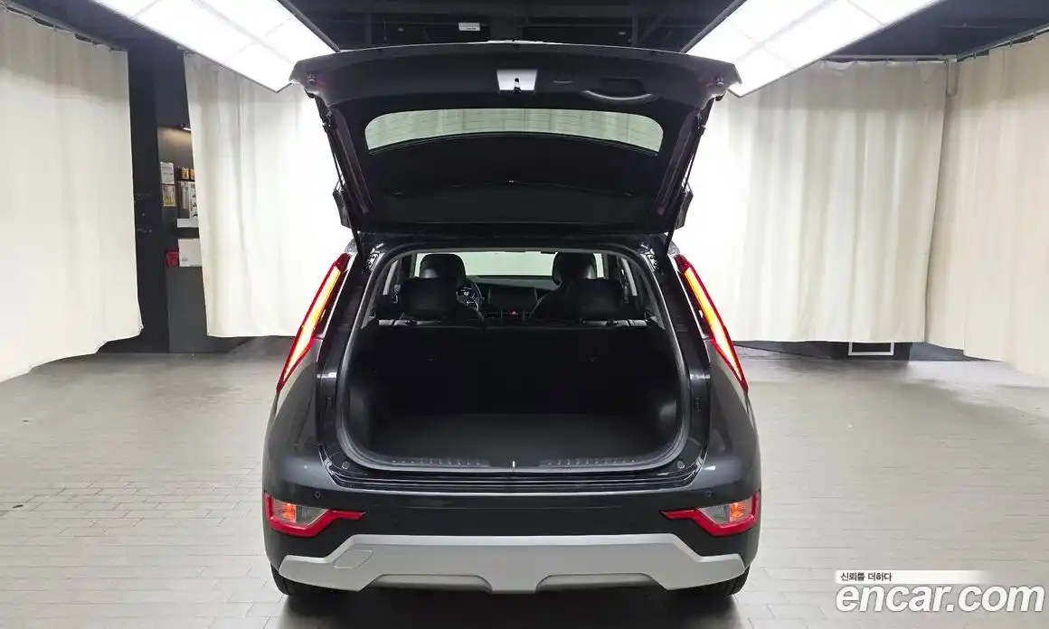 Kia Niro 2024 1.6 гидро в Москве № 1758538, фото 26