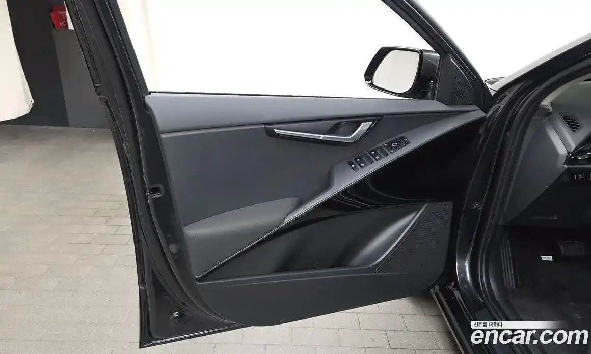 Kia Niro 2024 1.6 гидро в Москве № 1758538, фото 31