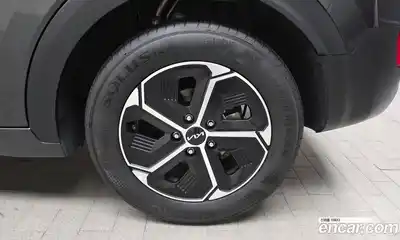 Kia Niro 2024 1.6 гидро в Москве № 1758538, миниатюра 7