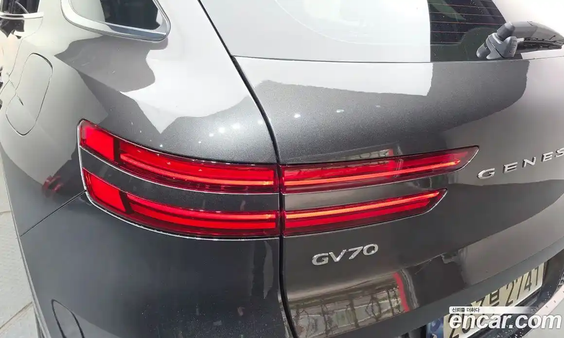 Genesis GV70 2023 2.5 гидро в Москве № 1758648, фото 9