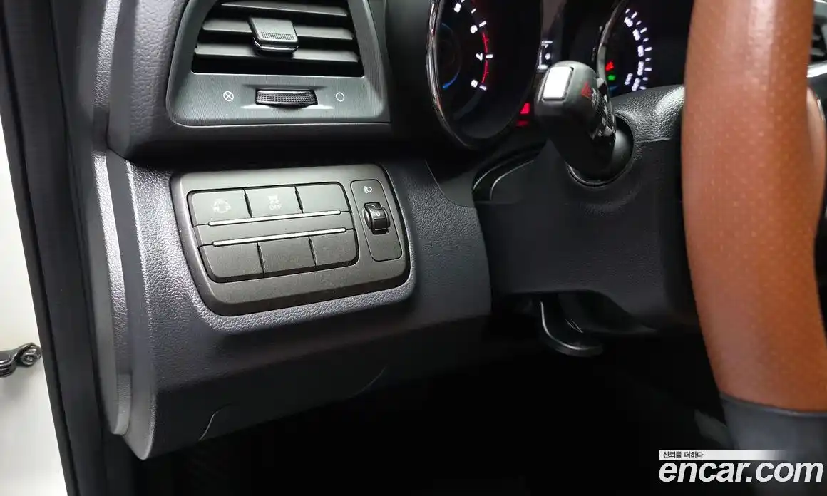 SsangYong TIBOLI 2018 1.6 гидро в Москве № 1759307, фото 25
