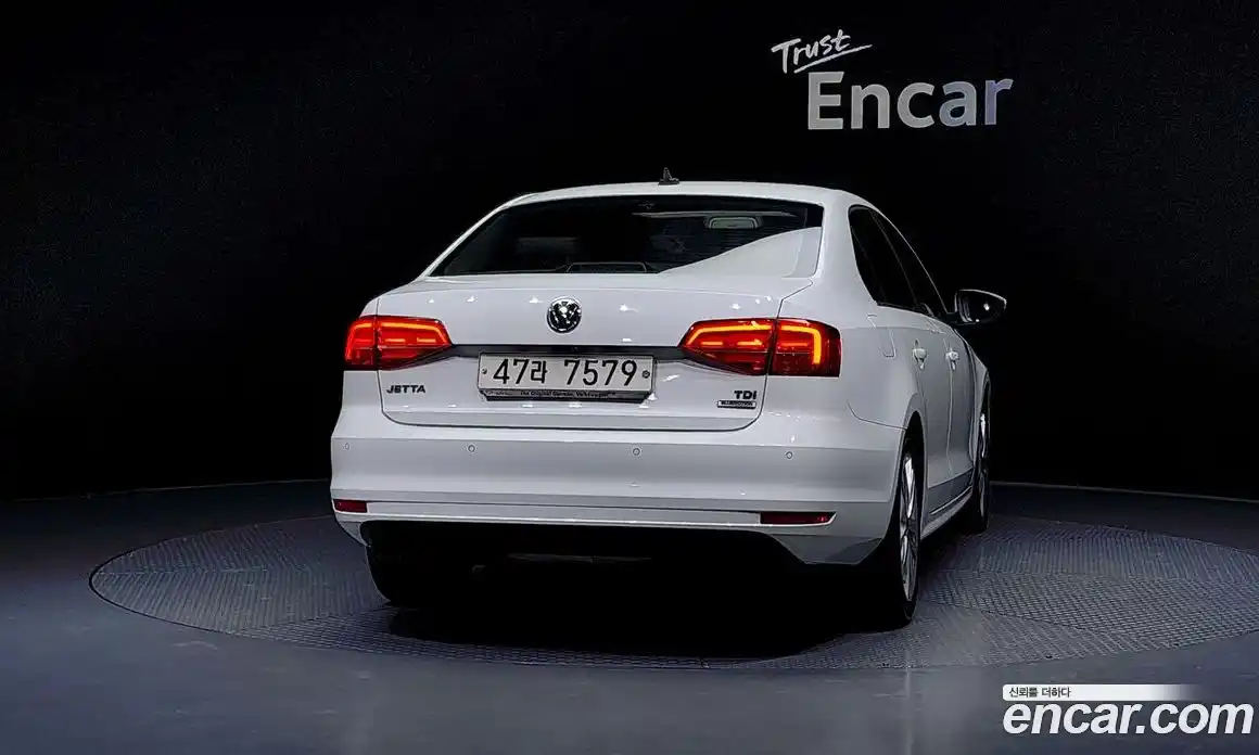 Volkswagen Jetta 2015 2.0 гидро в Москве № 176974, фото 4