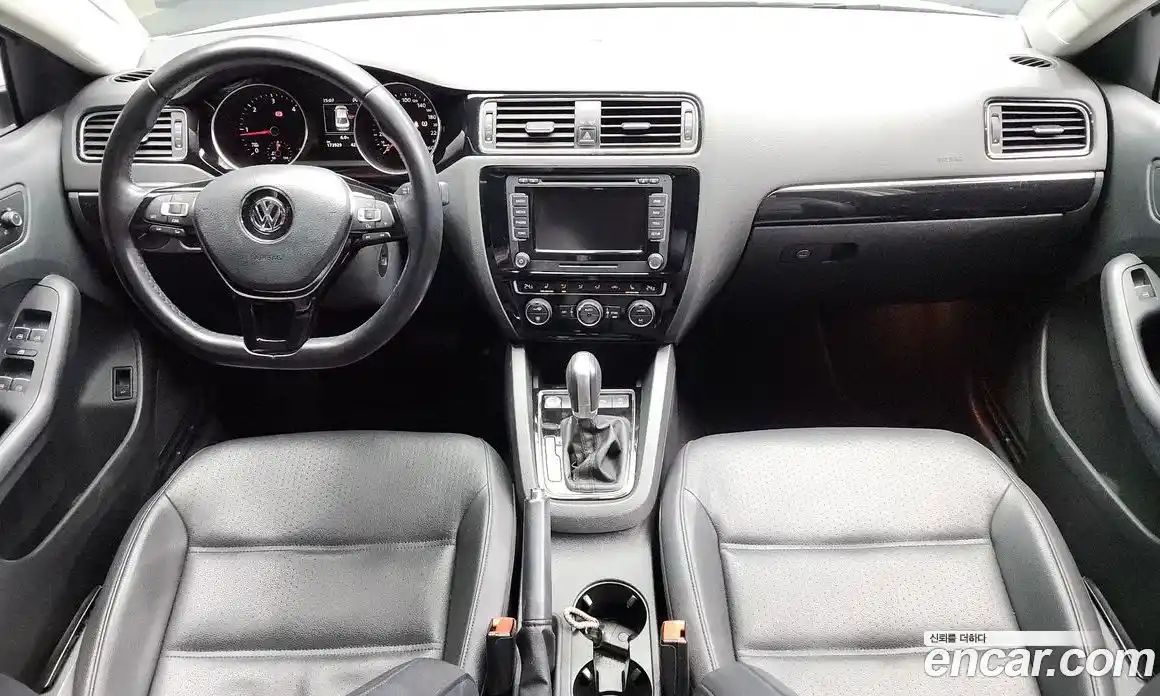 Volkswagen Jetta 2015 2.0 гидро в Москве № 176974, фото 7