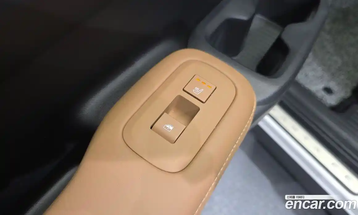 Hyundai Santa Fe 2024 1.6 гидро в Москве № 1830468, фото 16