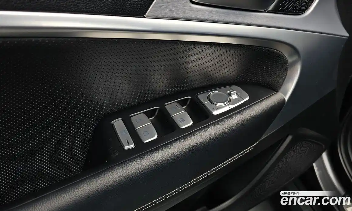 Genesis G70 2019 2.0 гидро в Москве № 1832305, фото 21
