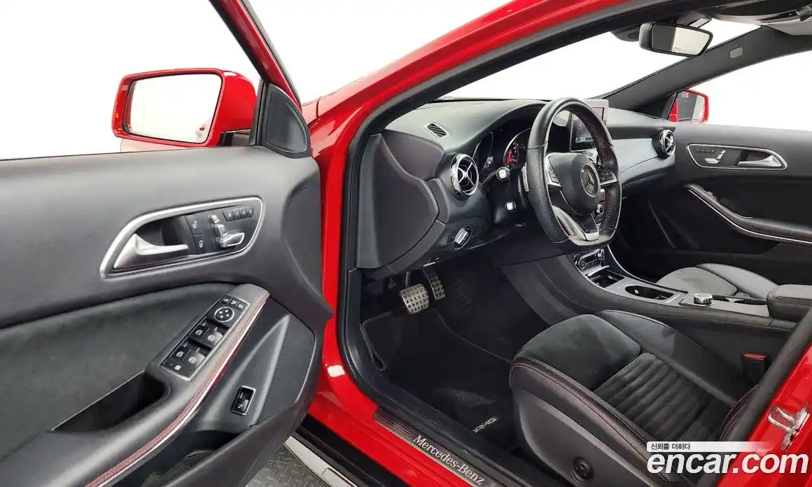 Mercedes-Benz GLA-Class 2019 2.0 гидро в Москве № 1835724, фото 13