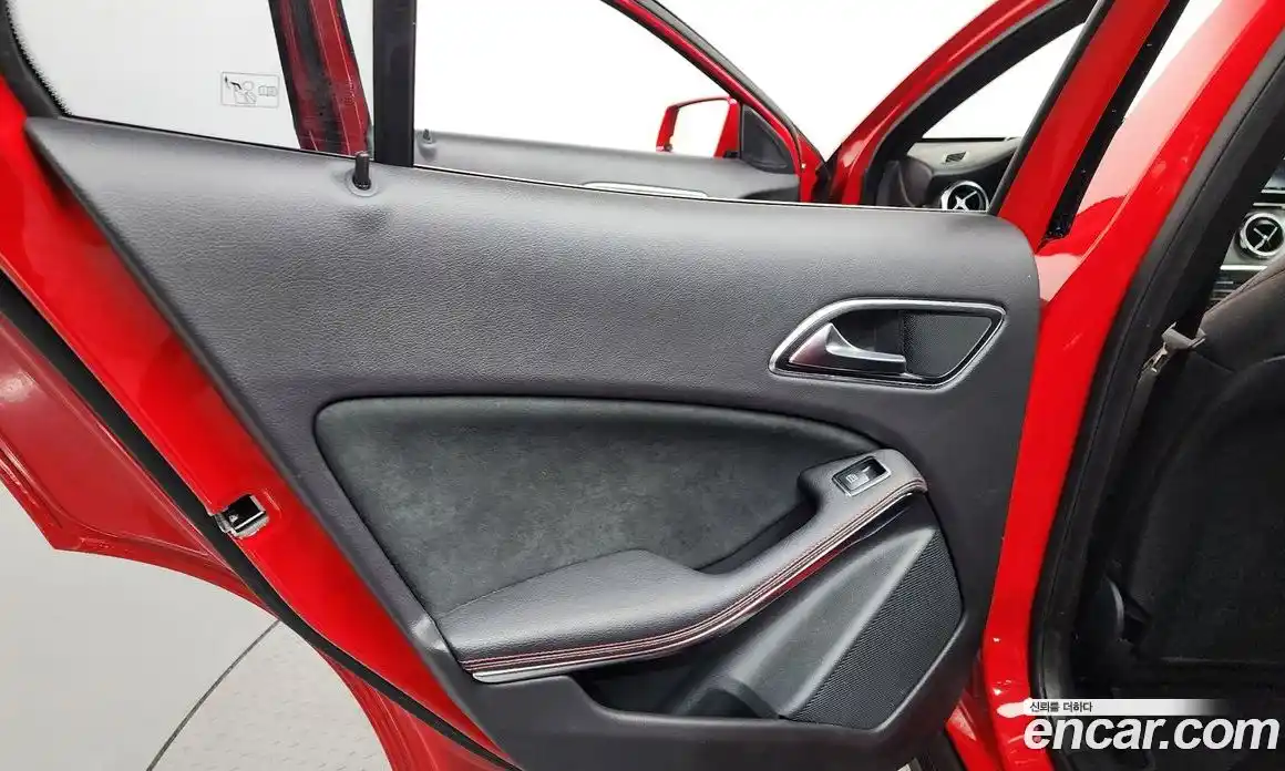 Mercedes-Benz GLA-Class 2019 2.0 гидро в Москве № 1835724, фото 15