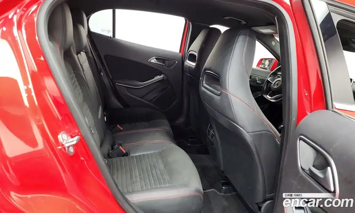 Mercedes-Benz GLA-Class 2019 2.0 гидро в Москве № 1835724, фото 17