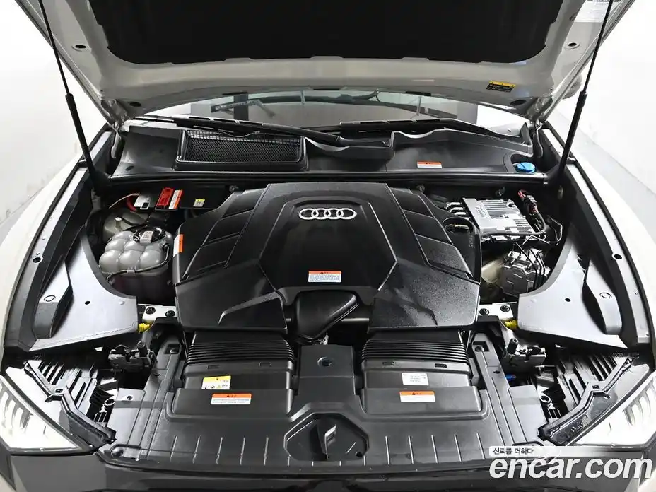 Audi Q8 2023 3.0 гидро в Москве № 1836671, фото 6