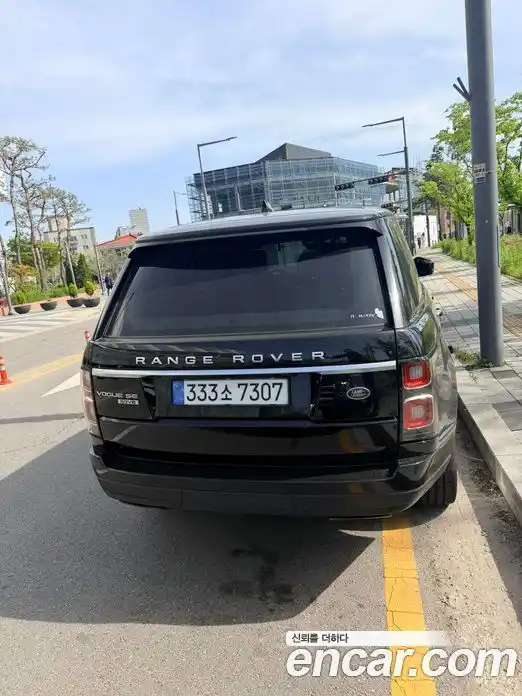 Land Rover Range-Rover 2018 4.4 гидро в Москве № 1837368, фото 5