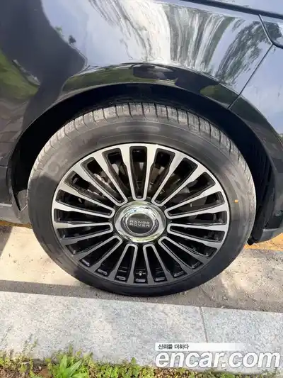 Land Rover Range-Rover 2018 4.4 гидро в Москве № 1837368, миниатюра 6