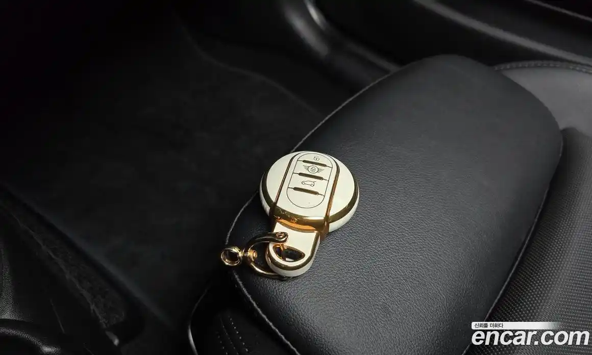 Mini Cooper 2017 2.0 гидро в Москве № 1837610, фото 30