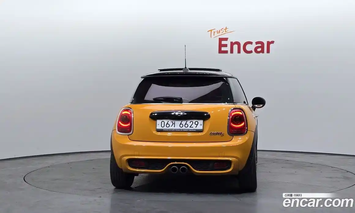 Mini Cooper 2017 2.0 гидро в Москве № 1837610, фото 4