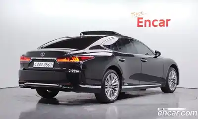 Lexus LS 2019 3.5 гидро в Москве № 1837953, миниатюра 2