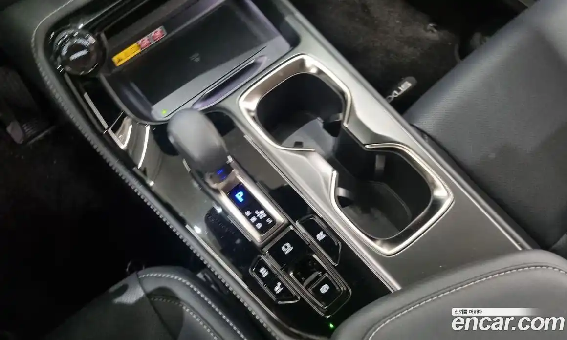 Lexus NX 2025 2.5 вариатор в Москве № 1837991, фото 9