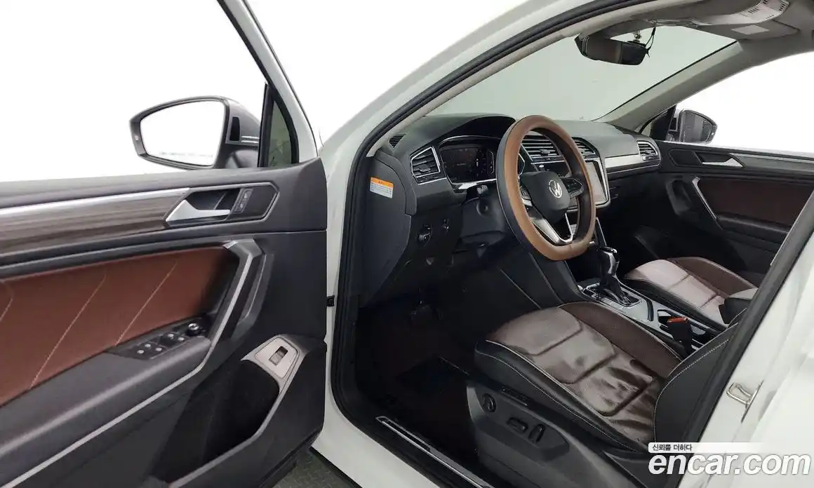 Volkswagen Tiguan 2022 2.0 гидро в Москве № 1838078, фото 13