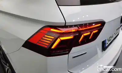 Volkswagen Tiguan 2022 2.0 гидро в Москве № 1838078, миниатюра 9