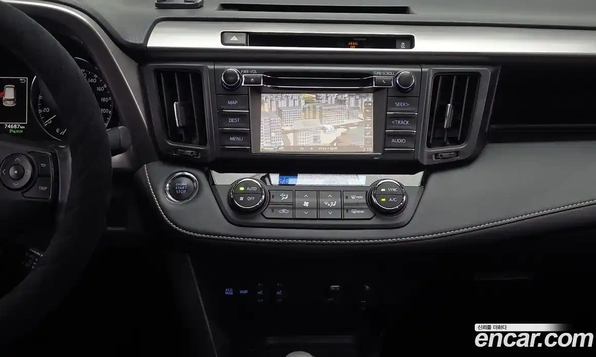 Toyota RAV4 2016 2.5 гидро в Москве № 1838503, фото 18
