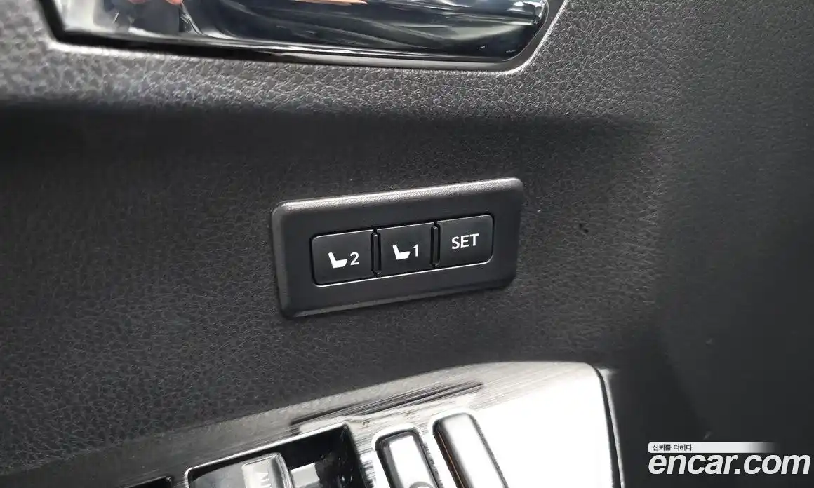 Toyota RAV4 2016 2.5 гидро в Москве № 1838503, фото 21