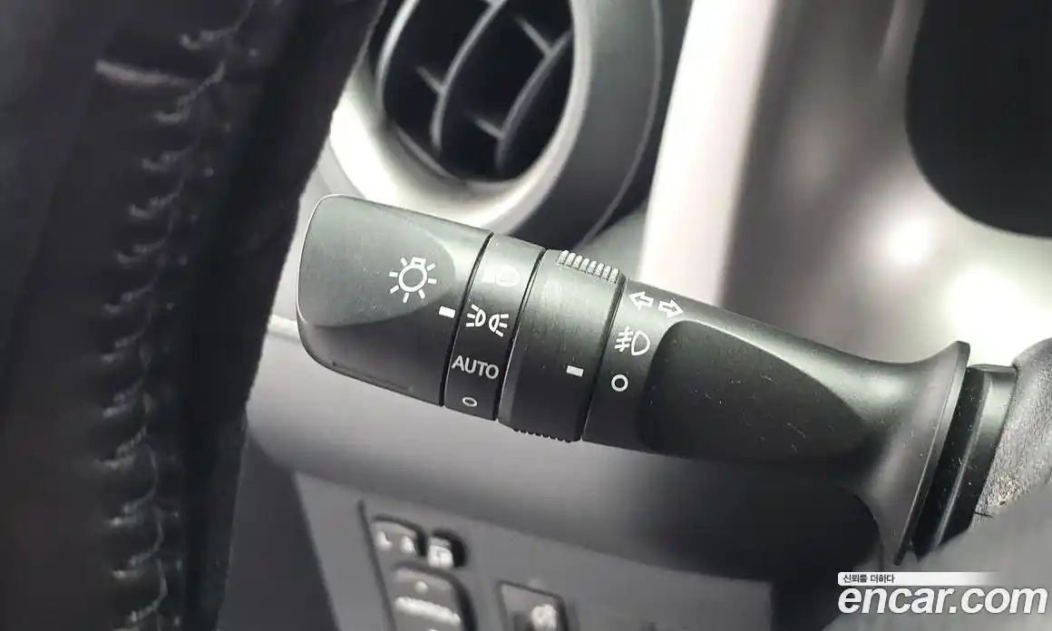 Toyota RAV4 2016 2.5 гидро в Москве № 1838503, фото 28