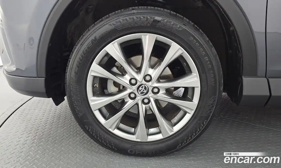 Toyota RAV4 2016 2.5 гидро в Москве № 1838503, фото 4