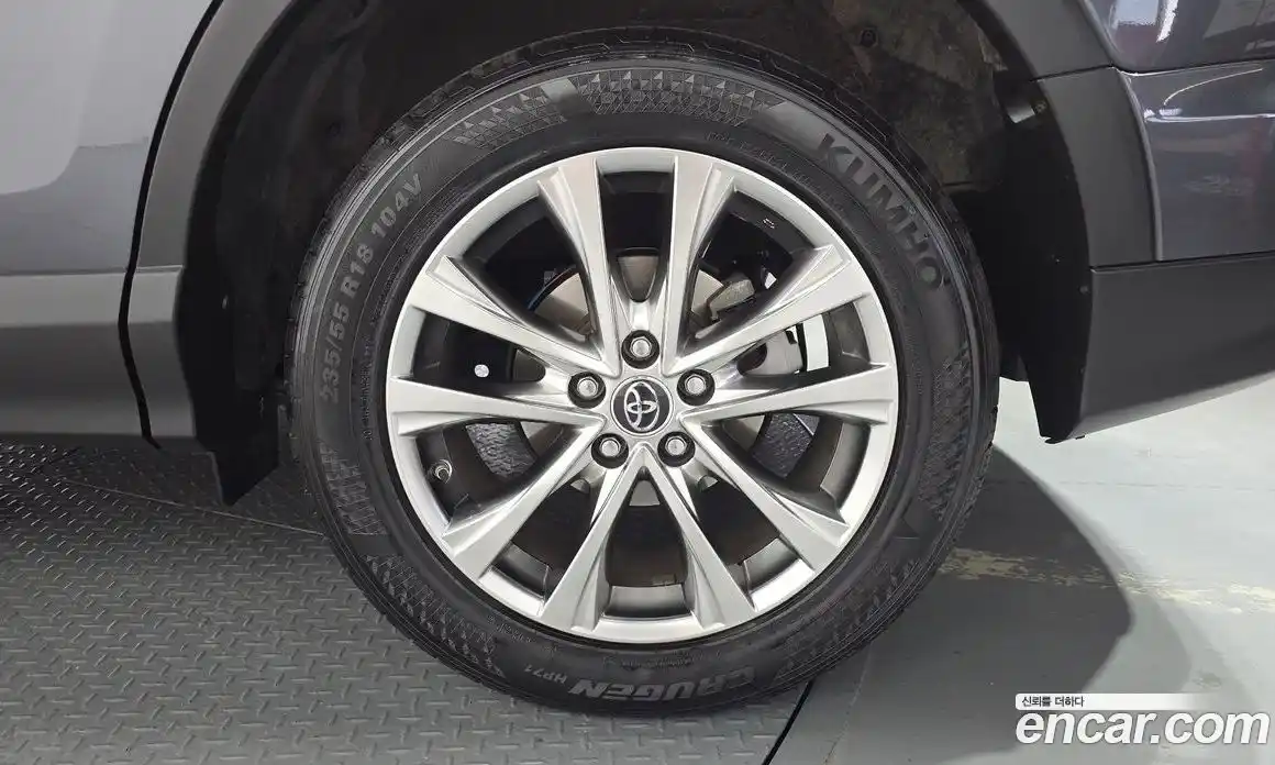 Toyota RAV4 2016 2.5 гидро в Москве № 1838503, фото 6