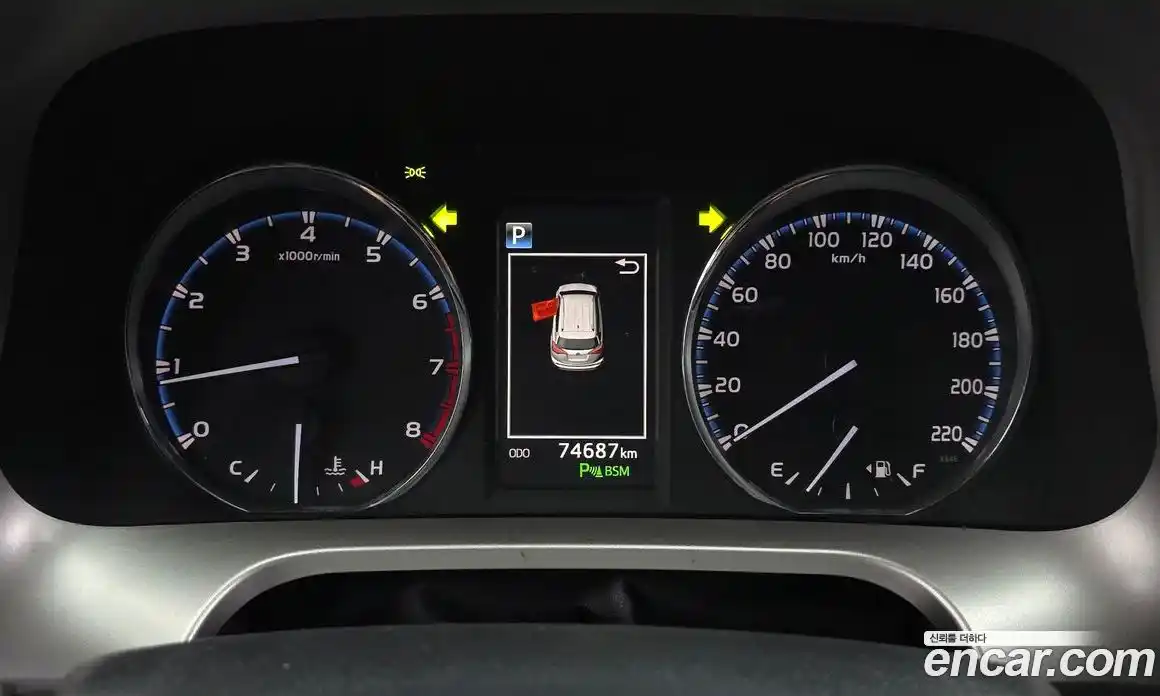 Toyota RAV4 2016 2.5 гидро в Москве № 1838503, фото 10