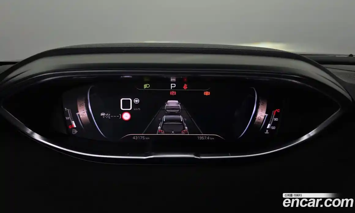 Peugeot 3008 2023 1.5 гидро в Москве, фото 11