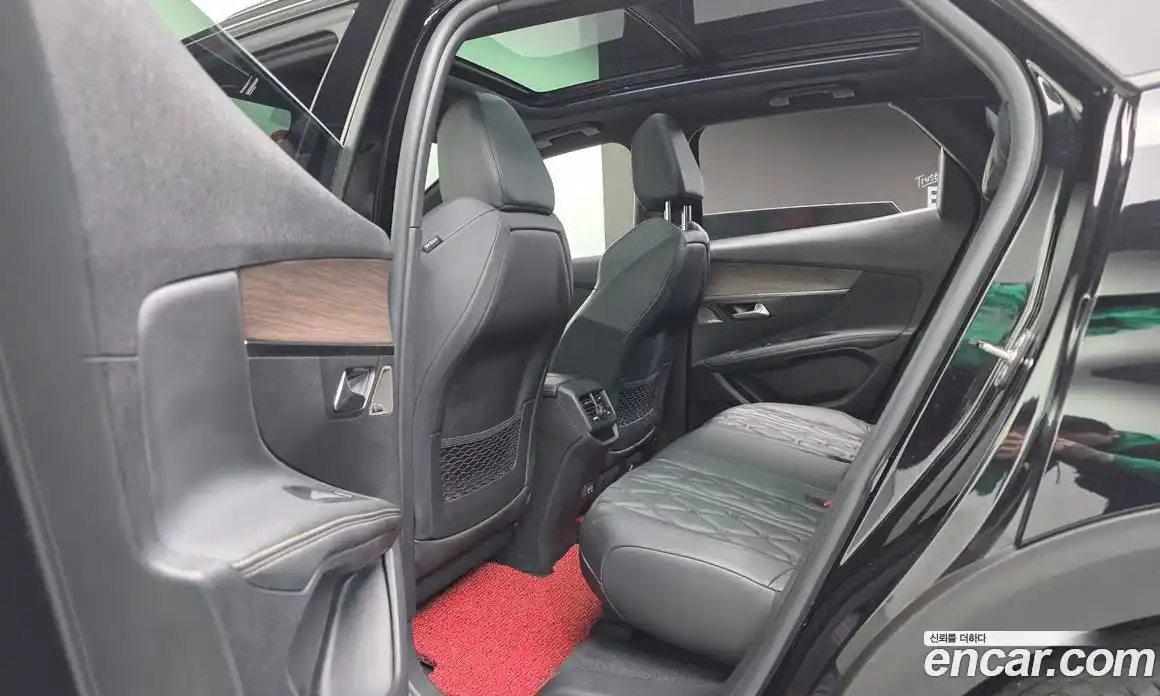 Peugeot 3008 2023 1.5 гидро в Москве, фото 23