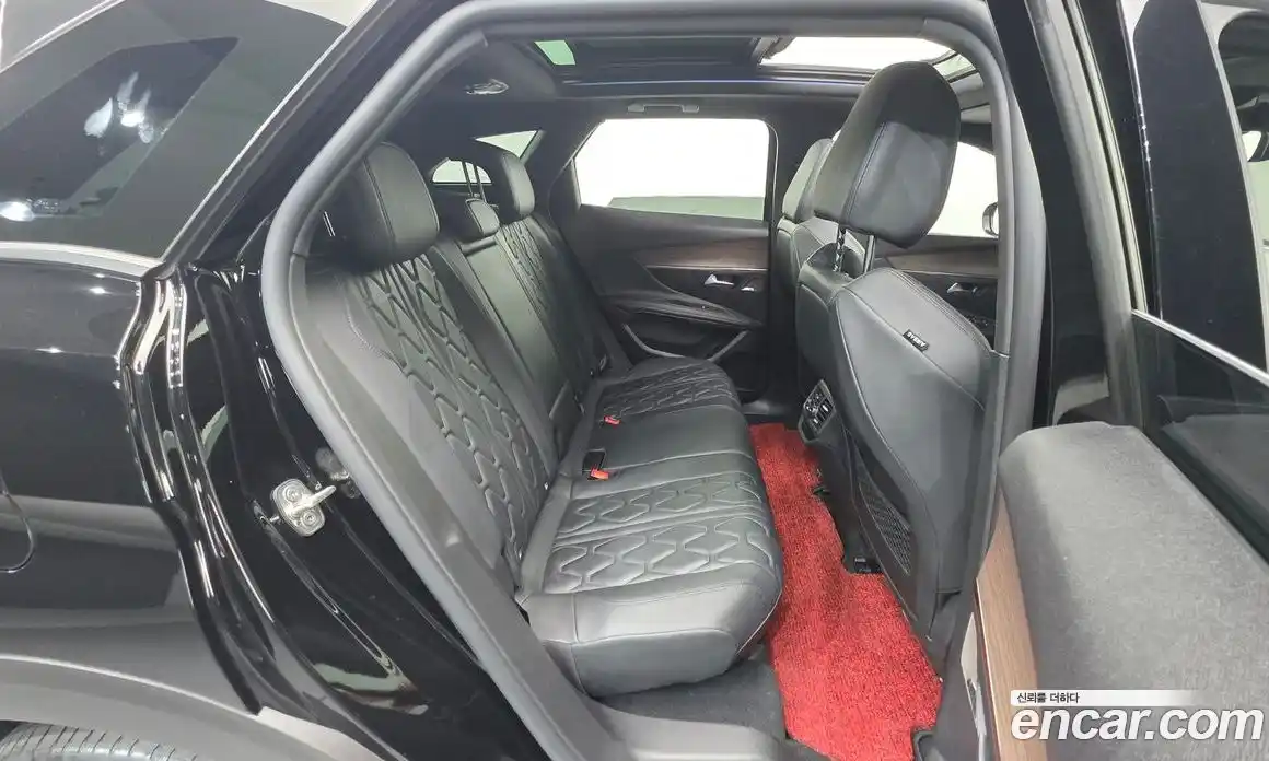 Peugeot 3008 2023 1.5 гидро в Москве, фото 25