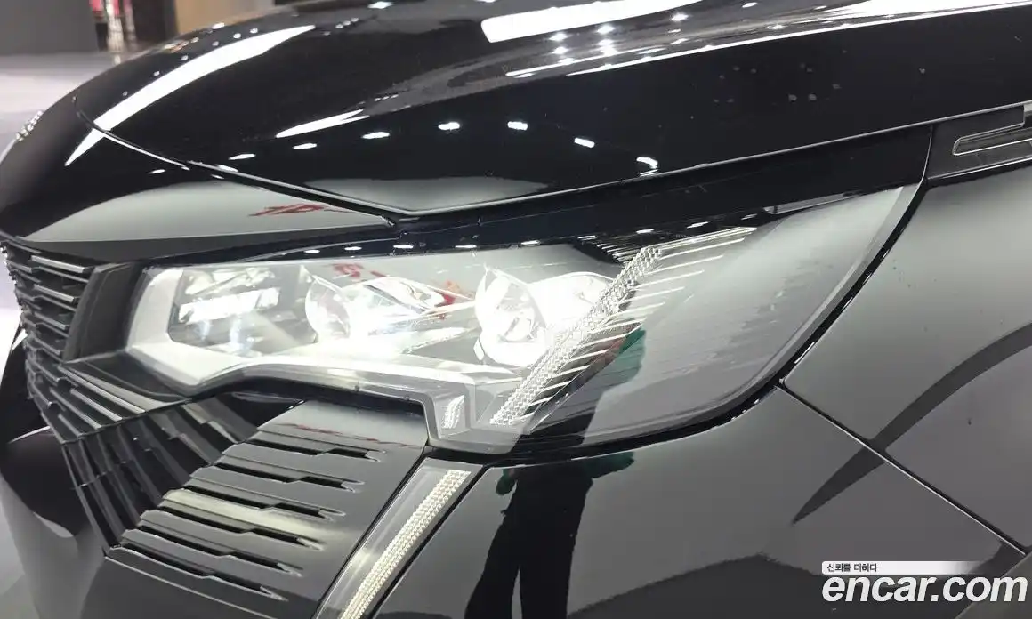 Peugeot 3008 2023 1.5 гидро в Москве, фото 8