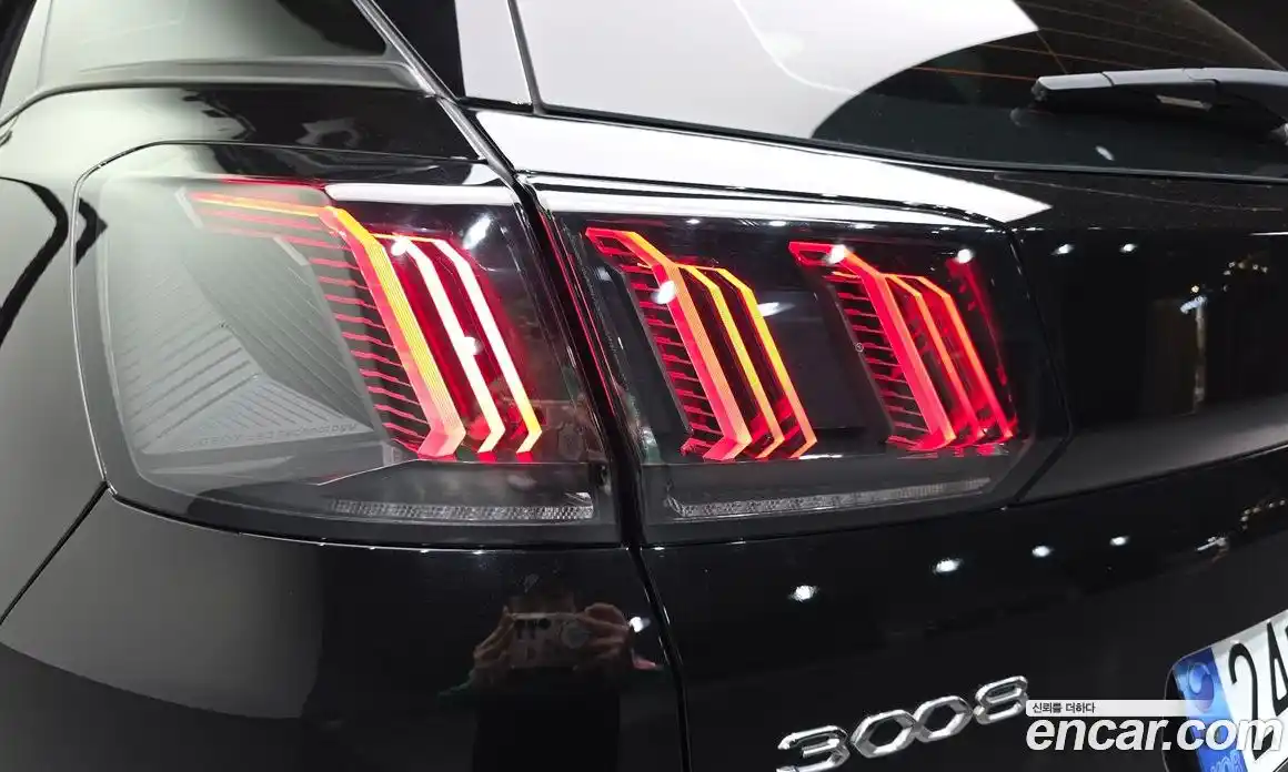 Peugeot 3008 2023 1.5 гидро в Москве, фото 9