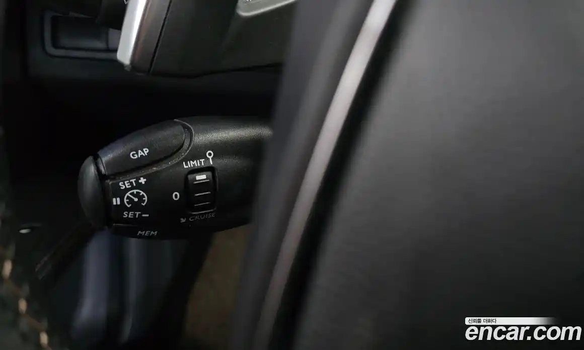 Peugeot 5008 2021 2.0 гидро в Москве, фото 23