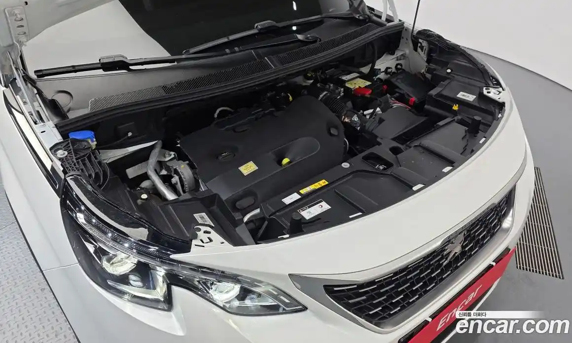 Peugeot 5008 2021 2.0 гидро в Москве, фото 6