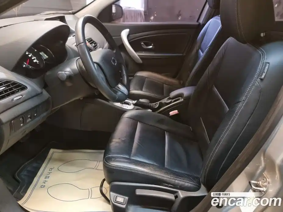 Renault SM3 2009 1.6 гидро в Москве № 186329, фото 8