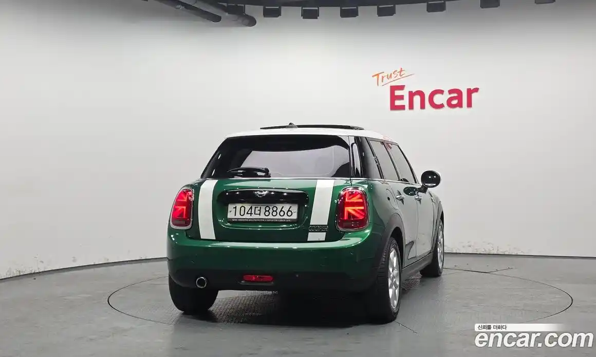 Mini Cooper 2020 1.5 гидро в Москве № 190950, фото 4