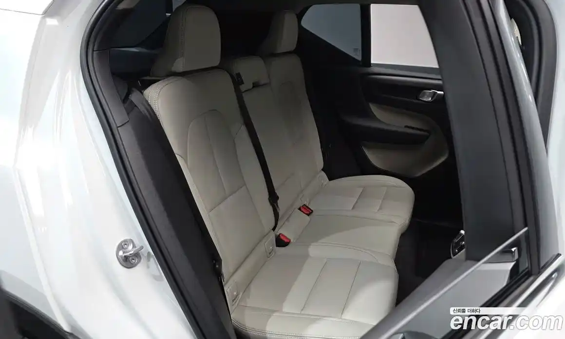 Volvo XC40 2025 2.0 гидро в Москве № 212789, фото 11