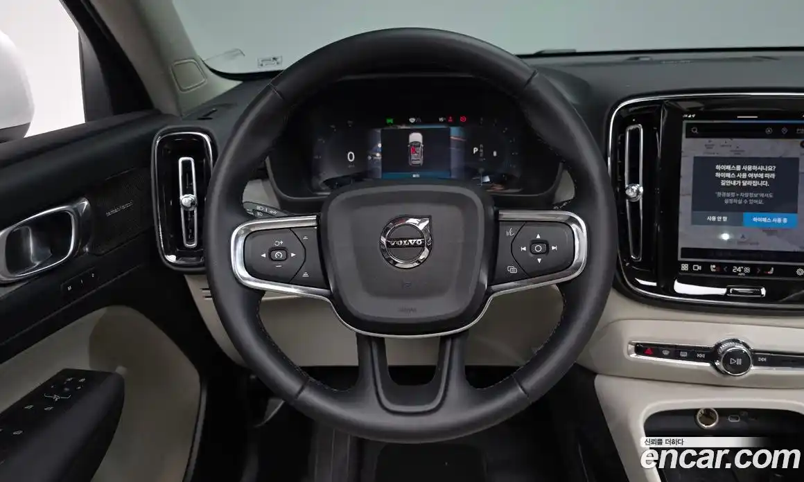 Volvo XC40 2025 2.0 гидро в Москве № 212789, фото 12