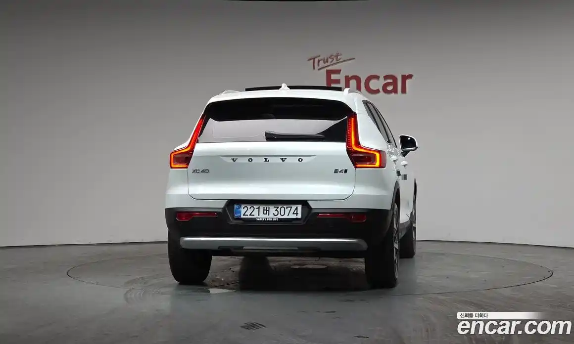 Volvo XC40 2025 2.0 гидро в Москве № 212789, фото 3