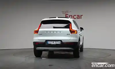 Volvo XC40 2025 2.0 гидро в Москве № 212789, миниатюра 3