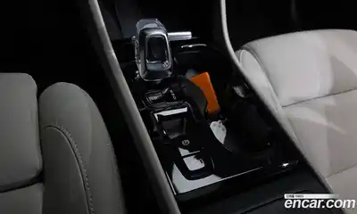 Volvo XC40 2025 2.0 гидро в Москве № 212789, миниатюра 8