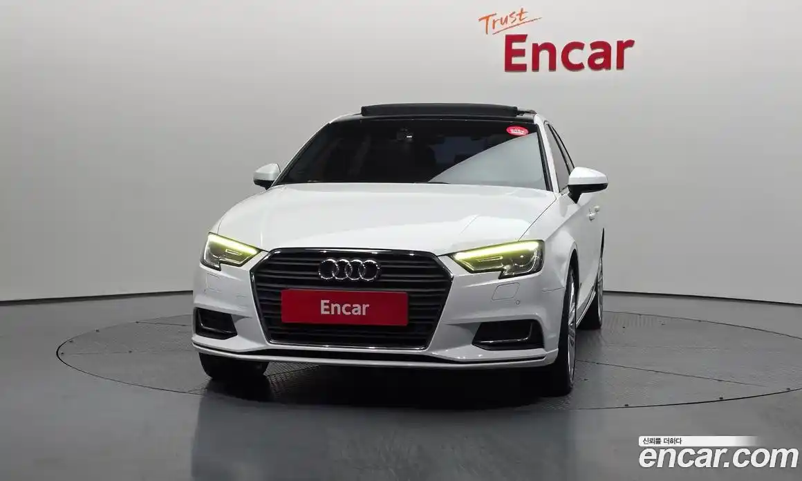 Audi A3 2018 2.0 гидро в Москве № 229963, фото 3