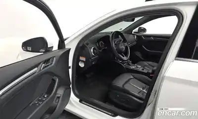 Audi A3 2018 2.0 гидро в Москве № 229963, миниатюра 10
